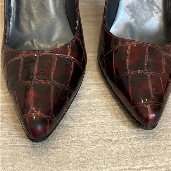 Stuart Weitzman UGC size 9 Dark Red Croc-Patterned Heels stiletto vintage - Picture 9 of 14